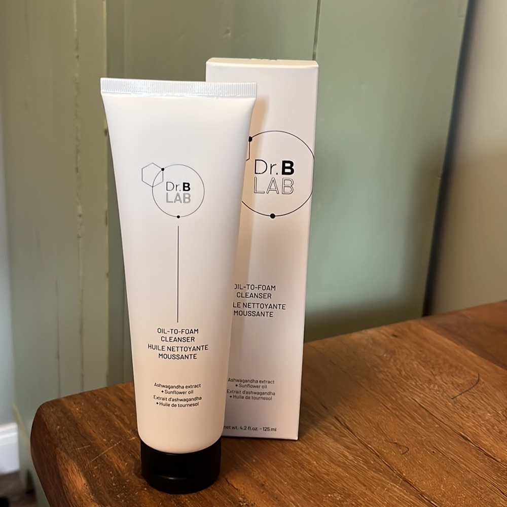 NIB Dr. B Oil-to-Foam Cleanser